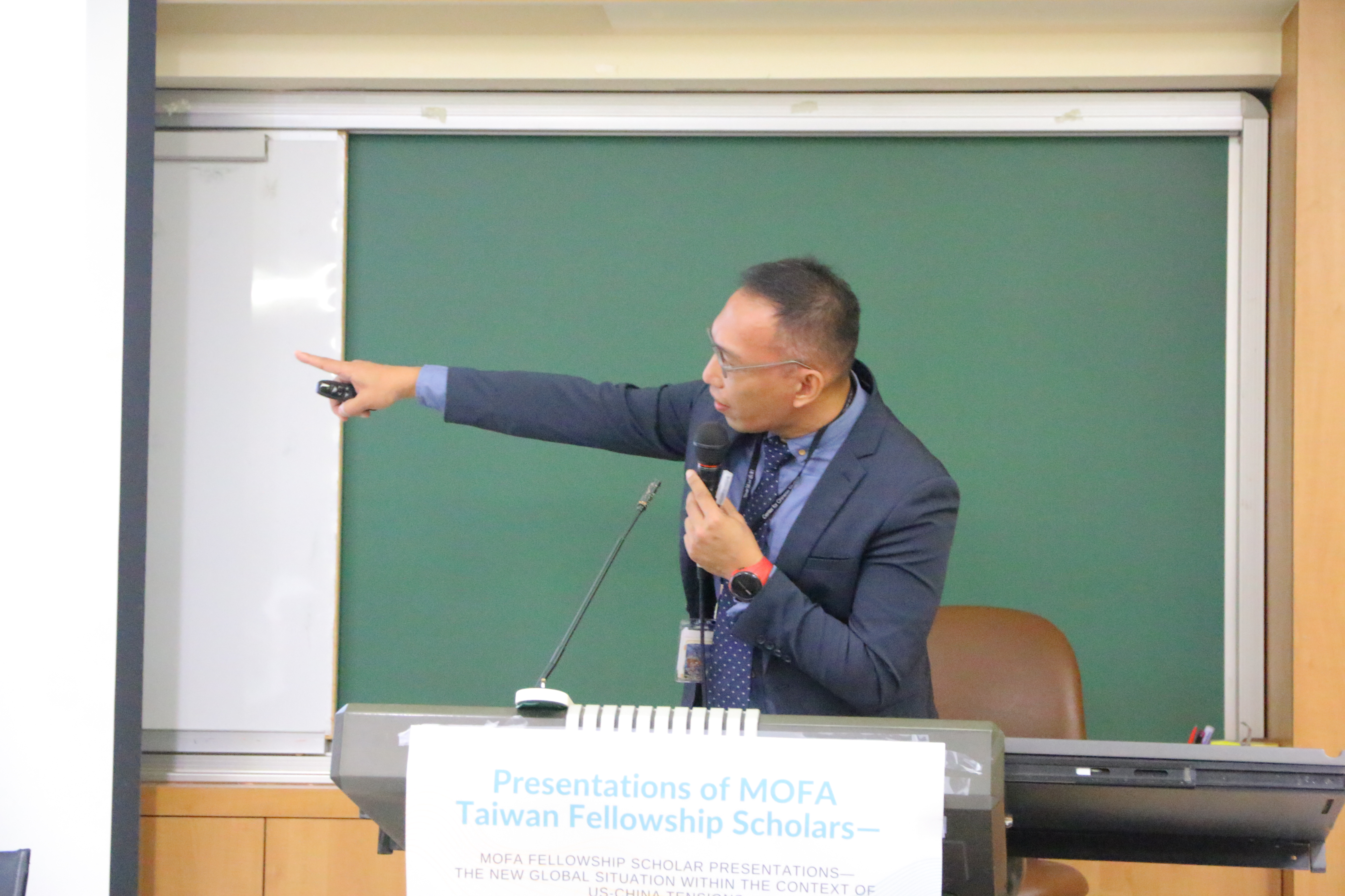 2020 Presentations of MOFA Taiwan Fellowship Scholars—The New Global Situation within the Context of US-China Tensions:picture13