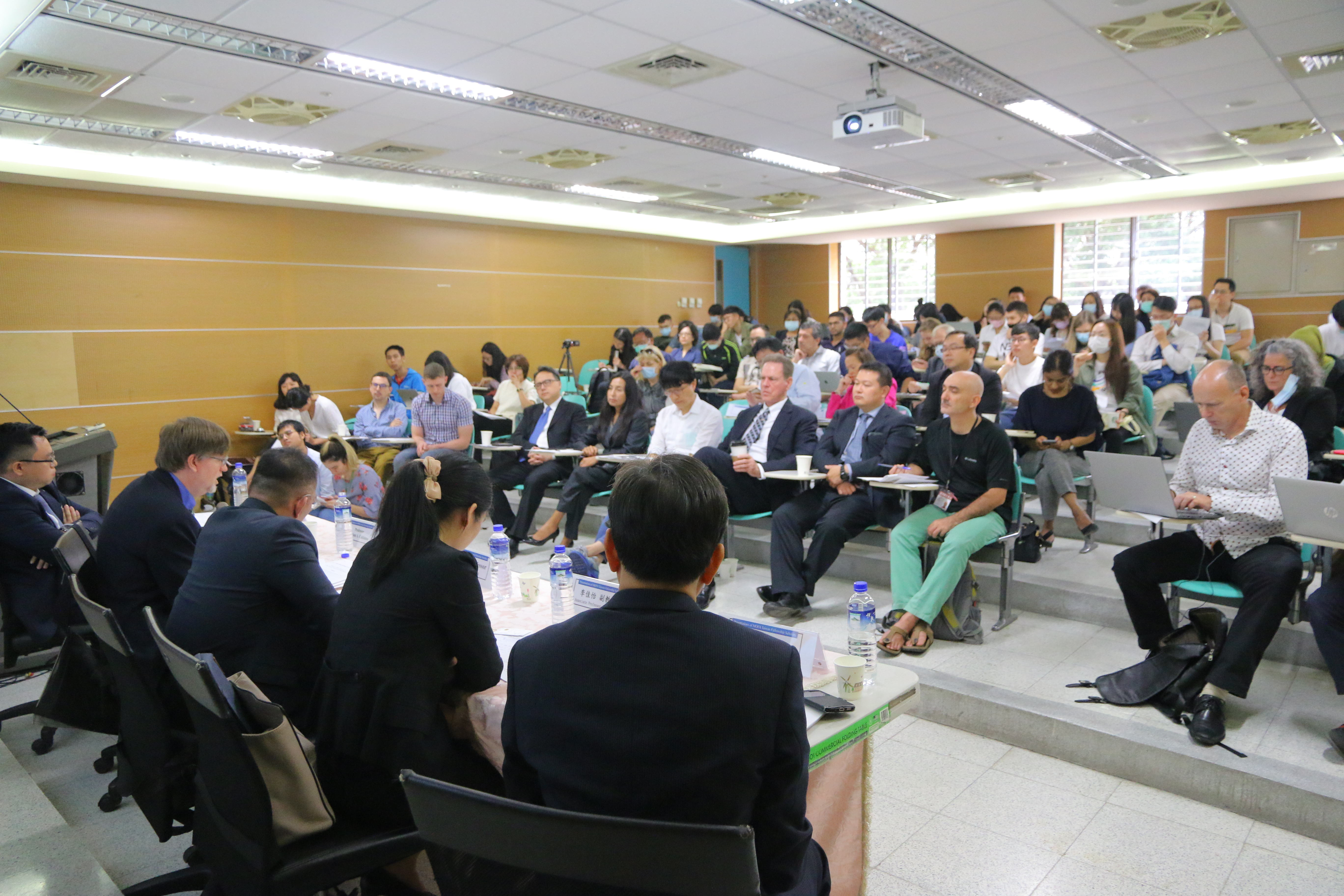 2020 Presentations of MOFA Taiwan Fellowship Scholars—The New Global Situation within the Context of US-China Tensions:picture24